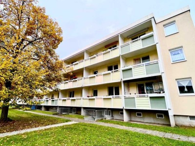 3-Zimmer-Wohnung  mit Balkon sucht MIeter!
