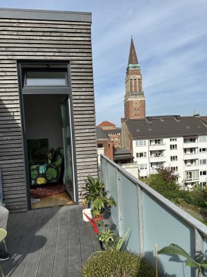 Helle und sonnige Wohnung mit drei Zimmern mitten in Kiel