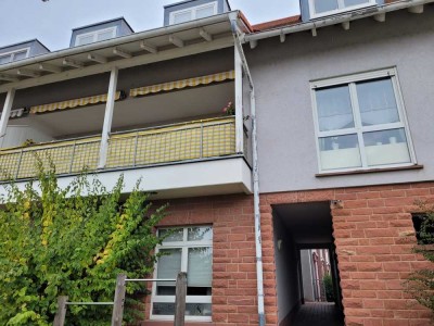 Helle 2-Zimmer Wohnung mit Balkon in Sulzbach am Main