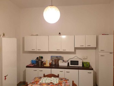 Freundliche und modernisierte 2-Zimmer-Wohnung mit Balkon und EBK in Durmersheim