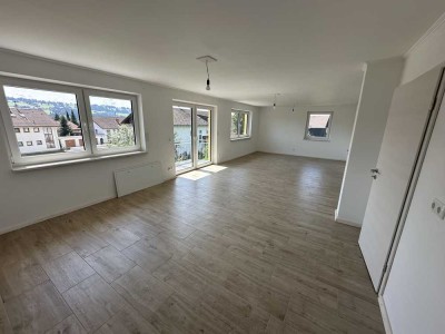 Ansprechende 4-Zimmer-Wohnung mit Balkon in Oy-Mittelberg