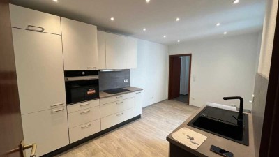 In 2024 renovierte 2 Zimmer EG-Wohnung mit Einbauküche in Hirschberg
