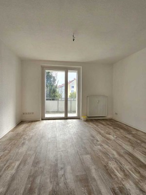 Sanierte 3-Raumwohnung mit großem Balkon