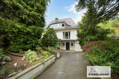 Klassiker!
Walmdach-Villa mit Alpenblick in bester Lage