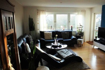 Moderne, sonnige 3 Zimmer-Wohnung mit Balkon und Einbauküche in Mutlangen