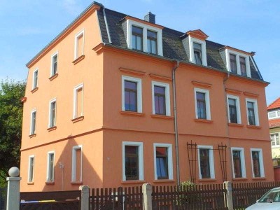 Ab sofort zu haben: Frisch renovierte 3-Zimmer-Wohnung im Hochparterre mit neuer Auslegware & Dusche