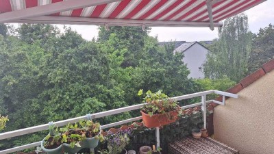 Schöne und gepflegte 3-Raum-DG-Wohnung mit Einbauküche in Wolfsburg