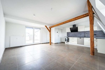 NEU! ✨Maisonettewohnung auf 2 Etagen in Werder I Dachterrasse I Moderne Einbauküche