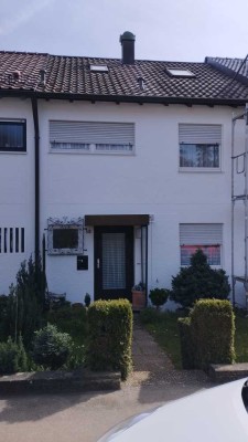 Reihenmittelhaus in Plochingen in ruhiger Ortsrandlage und dennoch sehr gut an die Stadt angebunden.