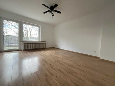 Gut geschnittene 3-Zimmer-Wohnung im 3. OG mit Balkon in ruhiger Lage ( Essen - Borbeck Mitte )