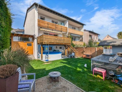 Modernisiertes und bezugsbereites Domizil in der Wehrheimer Mitte | Garten | Terrasse |  2 Balkone