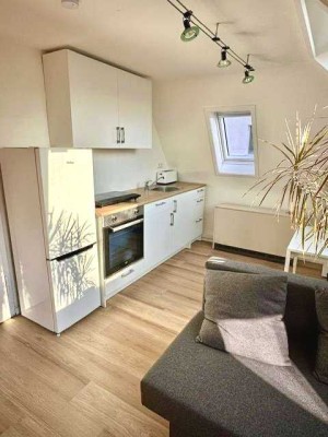 Möblierte 2-Zimmer-DG-Wohnung in Esslingen am Neckar