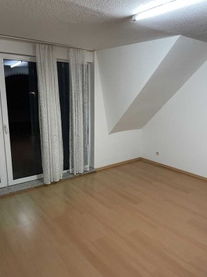 Freundliche 4-Zimmer-Wohnung mit Terasse in Delmenhorst
