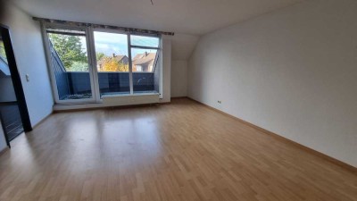 Achtung: schöne 2-Zimmer Dachgeschosswohnung NUR MIT WOHNBERECHTIGUNGSSCHEIN zu vermieten