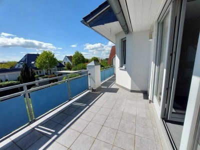 Sehr gepflegte 3-Zimmer Maisonettewohnung mit Dachstudio und Kaiser-Wilhelm Blick!
