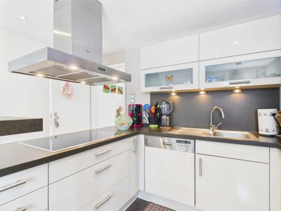 Ansprechende 2-Zimmer-Terrassenwohnung mit Balkon, Garten und EBK in Friedrichsthal