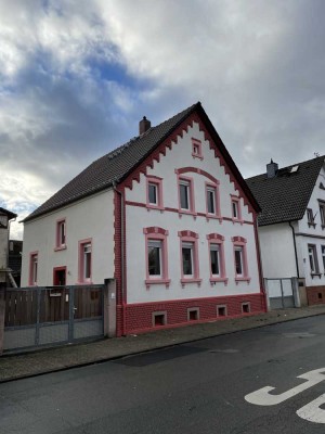 Schönes 7-Zimmer-Einfamilienhaus zur Miete in zentraler Lage von Gross-Gerau