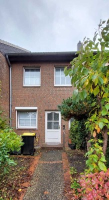 Schönes und gepflegtes 5-Raum-Rotklinker-Reihenhaus mit guter Ausstattung und Vollkeller.