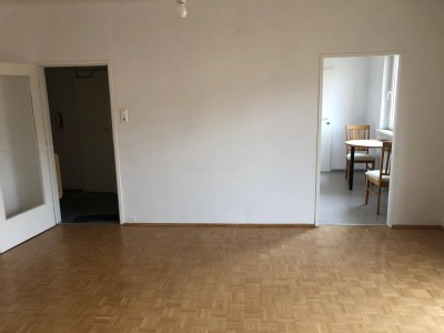 Freundliche 1-Zimmer-Wohnung mit Balkon in Schwechat