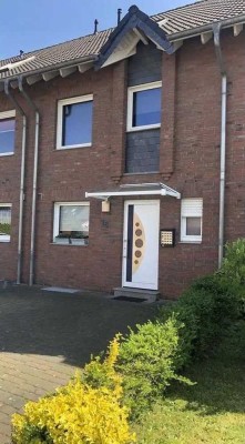 Schönes und gepflegtes 4-Zimmer-Reihenhaus mit EBK in Kerpen-Sindorf