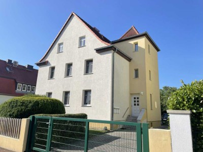 2-Raumwohnung mit Garten, Stellplatz und lediglich 2 Nachbarn im Haus