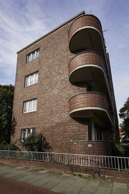 Sie wohnen hier als Erstes! Drei-Zimmer-Wohnung mit Tageslichtbad