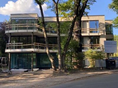 traumhaftes 6-7 Zimmer-Penthouse - nahe internat. Schule- Einbauküche inkl., Erstbezug ab 1.11.25