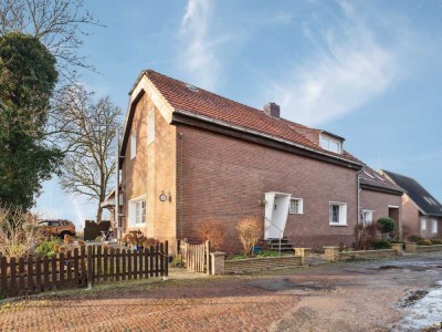 Gepflegtes Mehrfamilienhaus mit 4 Wohneinheiten in Butjadingen