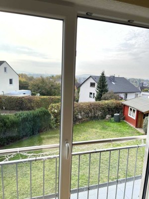 Helle schöne Wohnung im  1.OG mit zwei Zimmern in Porta Westfalica Hausberge mit Ausblick