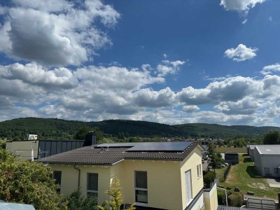 Herrliche Penthouse-Wohnung mit Dachterrasse in Ruhiger Lage