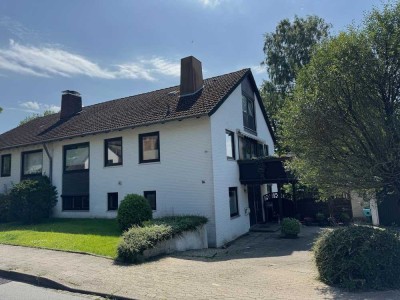 Großzügige 4-Raum-Wohnung mit Terrasse, Garten und Garage in ruhiger Lage