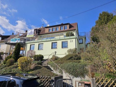 Charmante Doppelhaushälfte mit Charakter - mit großer Dachterrasse und traumhaftem Ausblick!