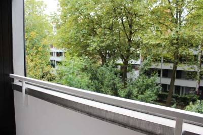 Ruhiges, helles Apartment in zentraler Lage mit Südbalkon