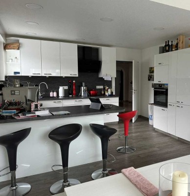 Ansprechende und modernisierte 5-Raum-EG-Wohnung mit gehobener Innenausstattung mit EBK in Ahlen