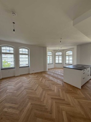 Willkommen in Unterbilk! Erstbezug!
Wohnen Sie im denkmalgeschützten" Kronenhaus"