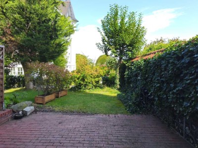 2-Zimmer Gartenwohnung in Köln-Langel, direkt am Rhein auf dem Cohnenhof