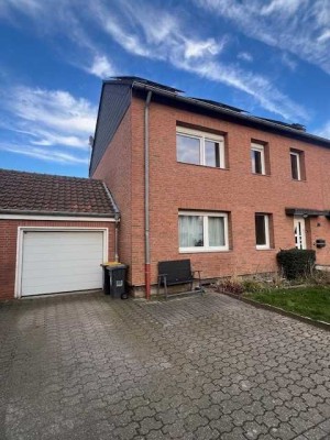 Modernisiertes Zweifamilienhaus in ruhiger Lage von Duisburg-Bergheim