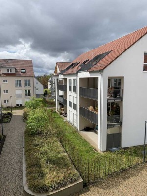 Helle Wohnung mit West-Balkon