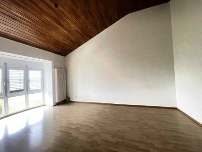 ---Gepflegte 3,5 Zi.Whg. mit Balkon in der Nordstadt--