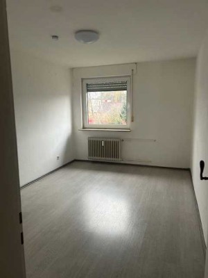 Nackheim. 3-Zimmer-Wohnung