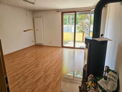 Gepflegte 2-Zimmer-Wohnung mit Balkon in ruhiger Lage, ideal für WG, Paare oder Singles