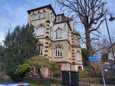 Großzügige 3-Zimmer-Wohnung im Südviertel mit Wartburgblick