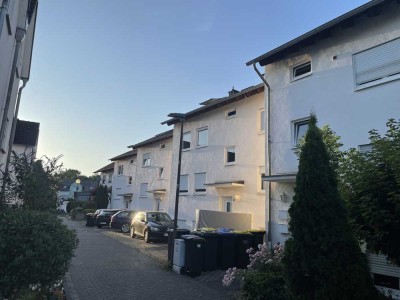 Freundliche helle 2-Zimmer-Wohnung mit Balkon und Einbauküche in Bendorf