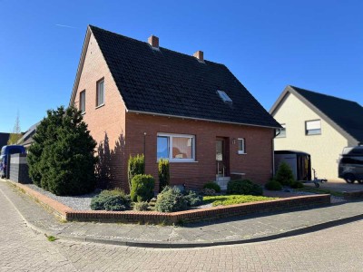 Einfamilienhaus mit Garage und Vollkeller 
im Herzen von Rheine-Mesum !