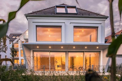 Erstbezug - Frei stehendes Einfamilienhaus mit Tiefgarage und Weitblick