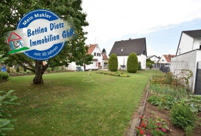 DIETZ: Einfamilienhaus mit Garage, großem Garten in einer ruhigen Randlage! Wohnhausanbau möglich!