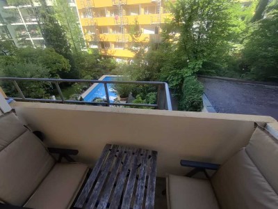 1-Zimmer-Wohnung mit Pool in Haidhausen, befristet von September bis Dezember