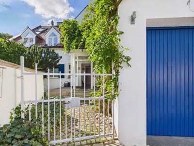 Exklusives Zweifamilienhaus am Ammersee – Unverbaubares Panorama & modernes Wohnen“