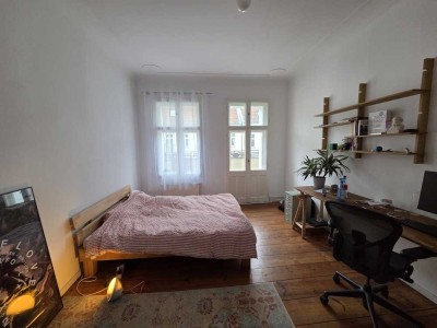 3 Monate Zwischenmiete möbliert am Boxhagener Platz // 3 Month sublet at Boxi (22.12-01.04.26)