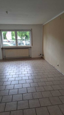 Nette, gepflegte 2-Zimmer-Wohnung mit Balkon in Aschaffenburg
